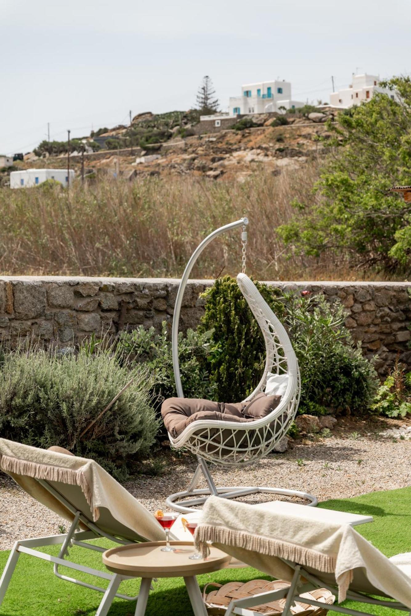 Honey Bee House * Mykonos Town